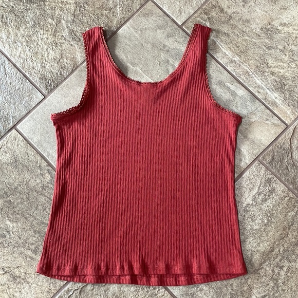 + nwot + ART CLASS Tank Top - Picture 2 of 4